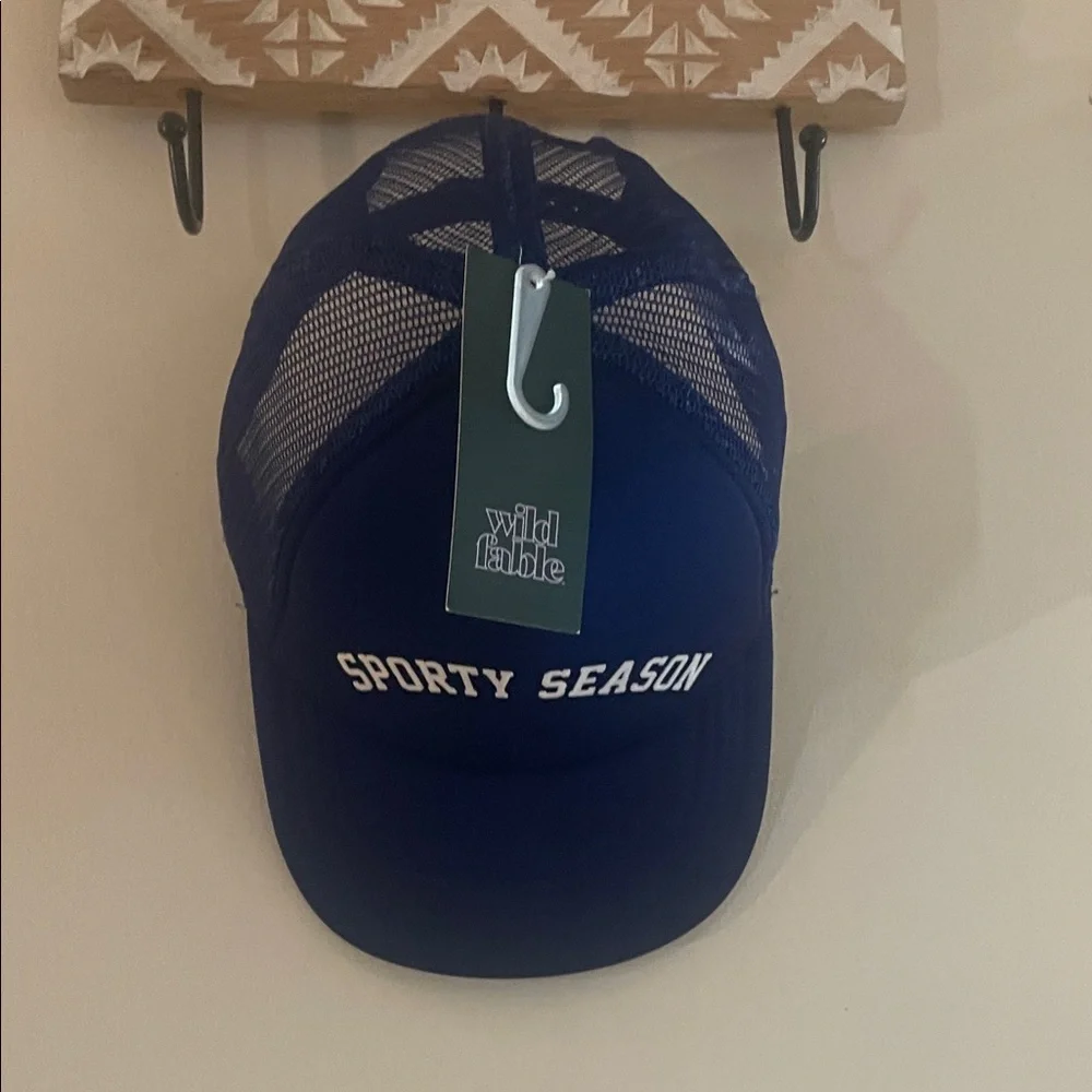 NWT Blue Sporty Season Trucker Hat | Adjustable Snapback Baseball Cap